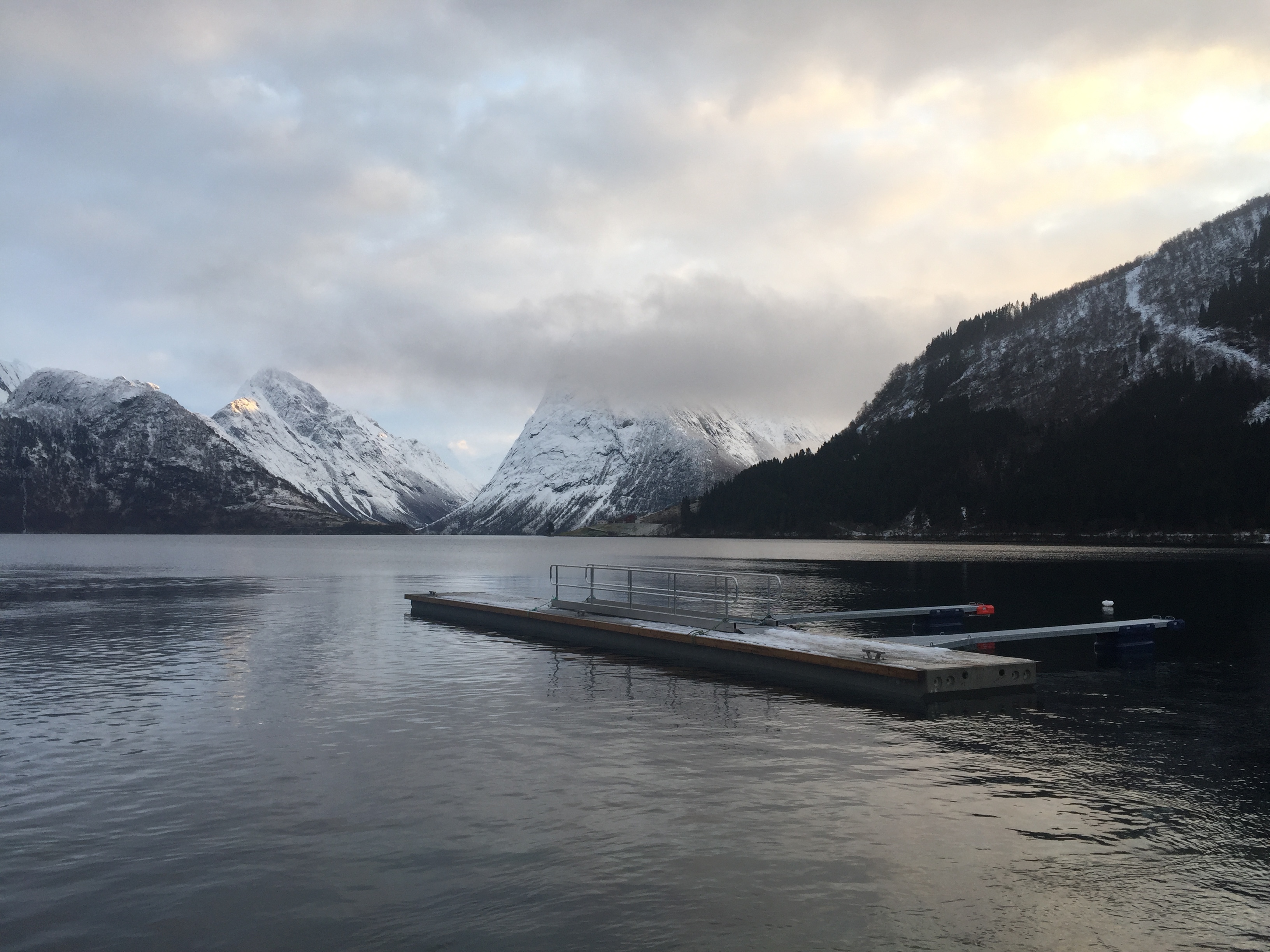 https://marinasolutions.no/uploads/Hjørundfjord-Fjordservice-AS.JPG